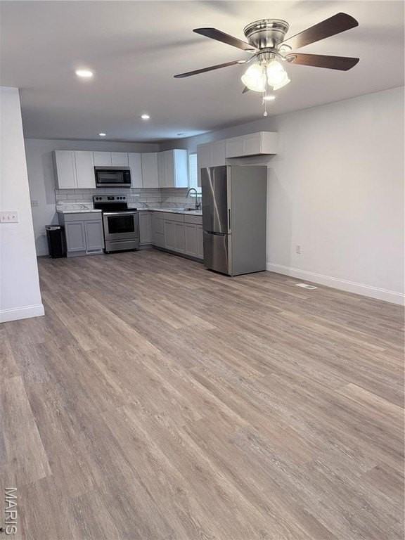 411 W 2nd St - Photo 5 of 10