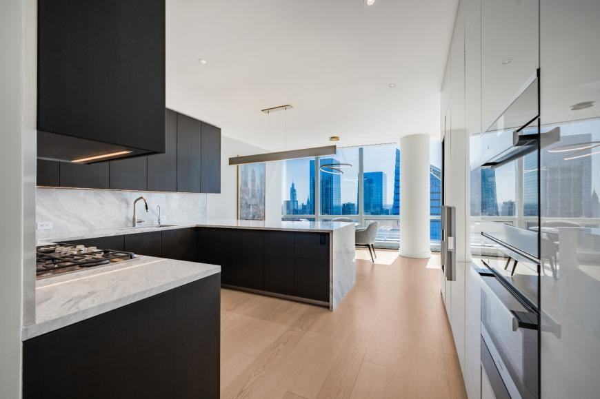 15 Hudson Yards - Photo 2 of 10