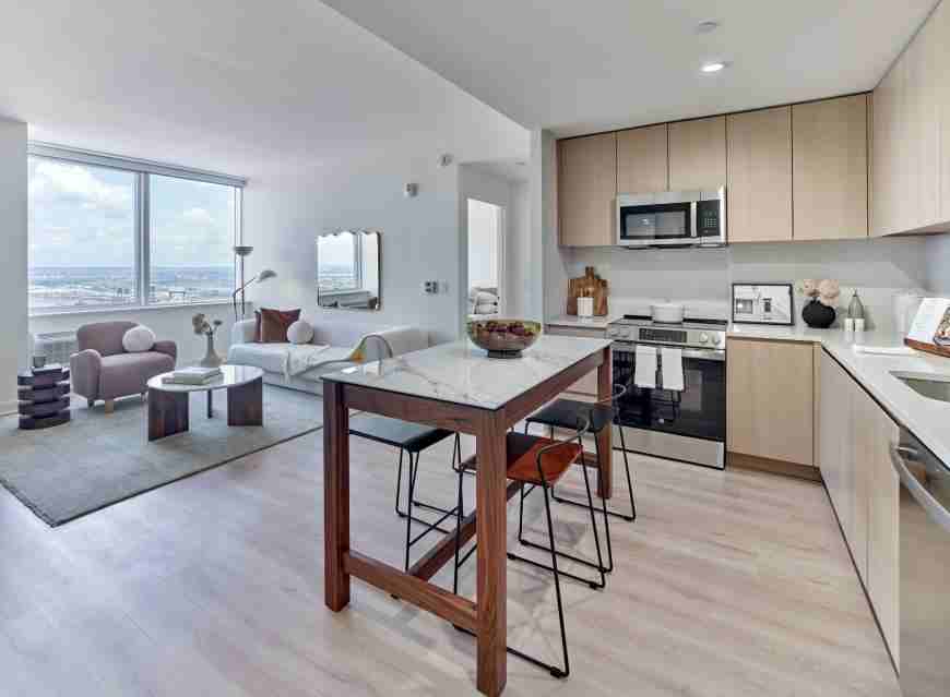 36 Journal Square Plz