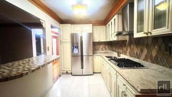 featured image of 466 Berriman St