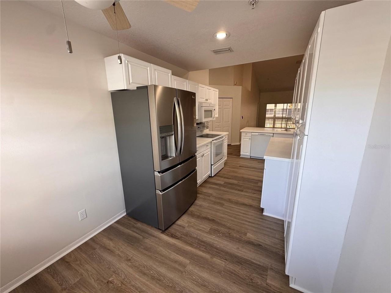 6629 Pineview Ter #5-20 - Photo 7 of 22