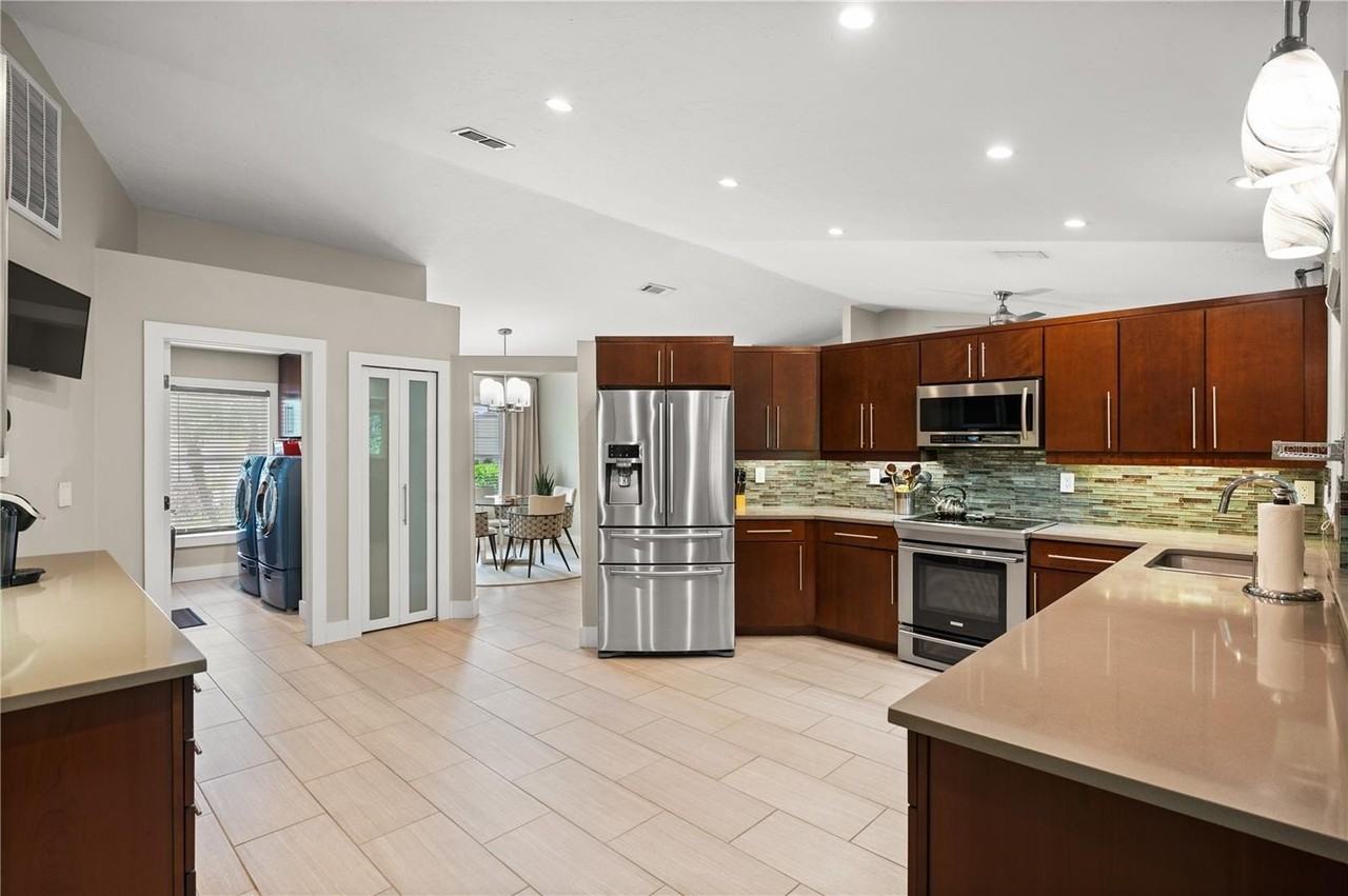 6960 Stetson Street Cir - Photo 7 of 25