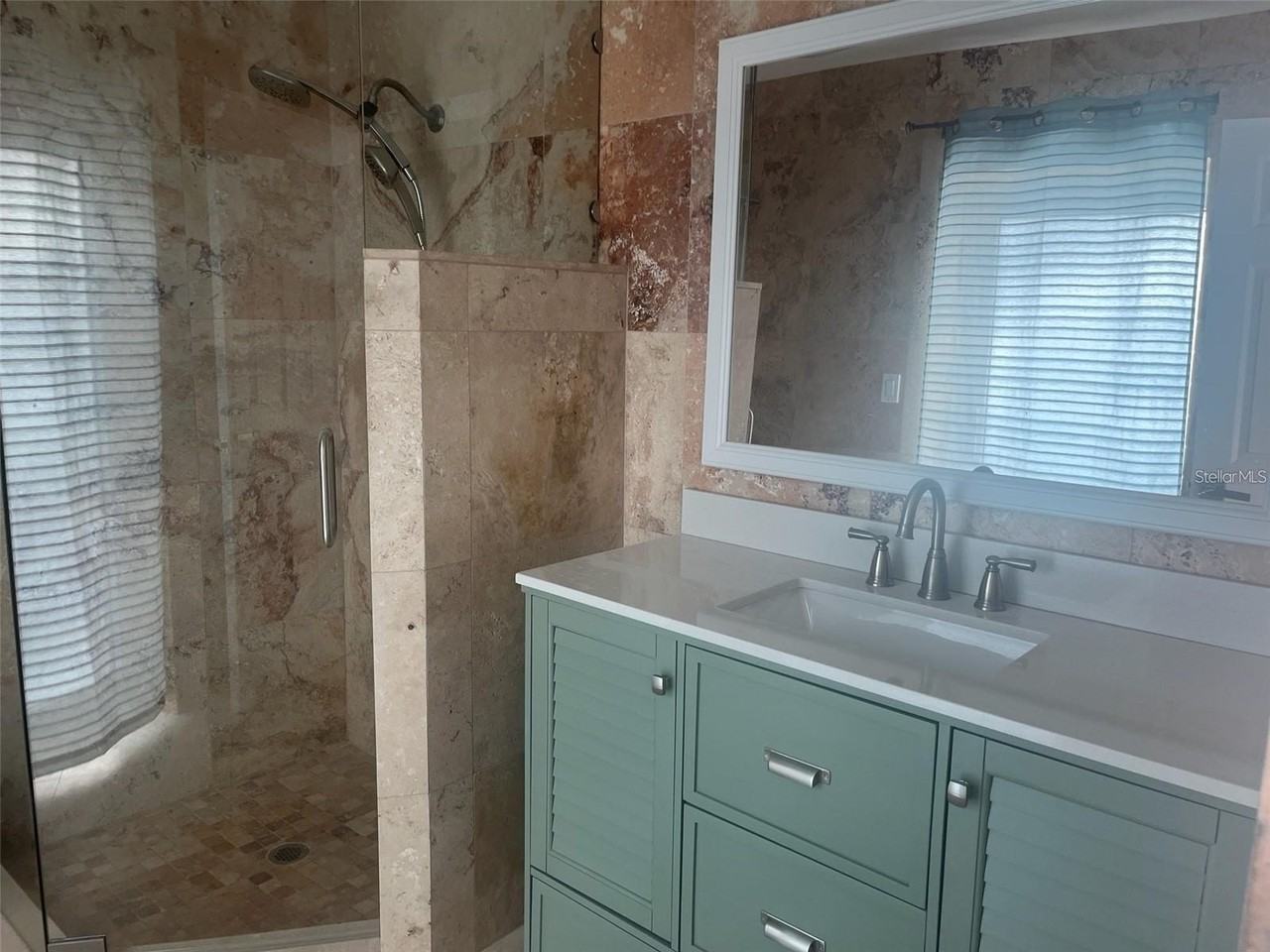 4230 Shady Oaks Ct - Photo 4 of 7