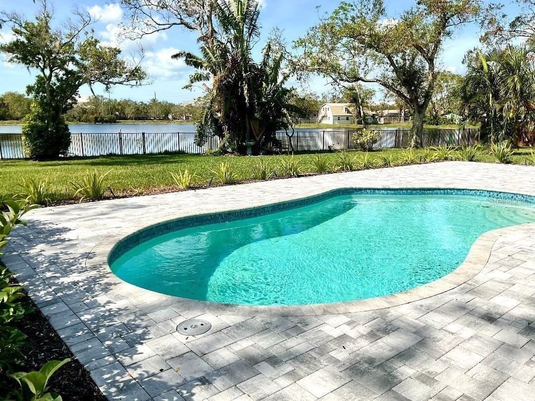 4230 Shady Oaks Ct - Photo 5 of 7