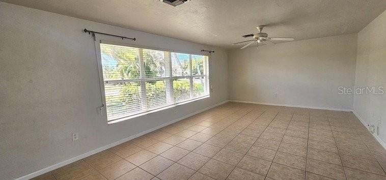 1450 Appian Dr - Photo 7 of 32