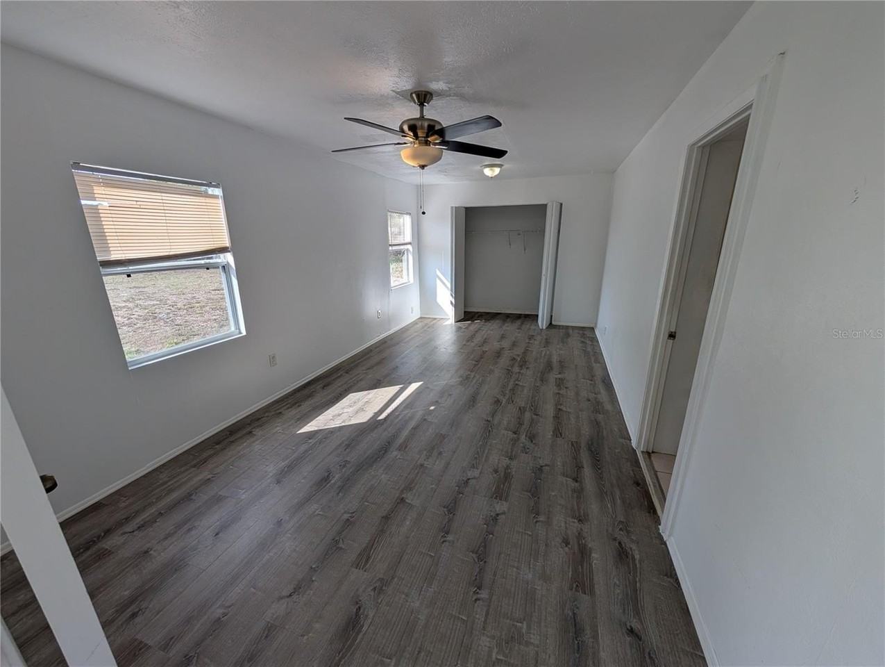 27284 Sunnybrook Rd - Photo 7 of 12