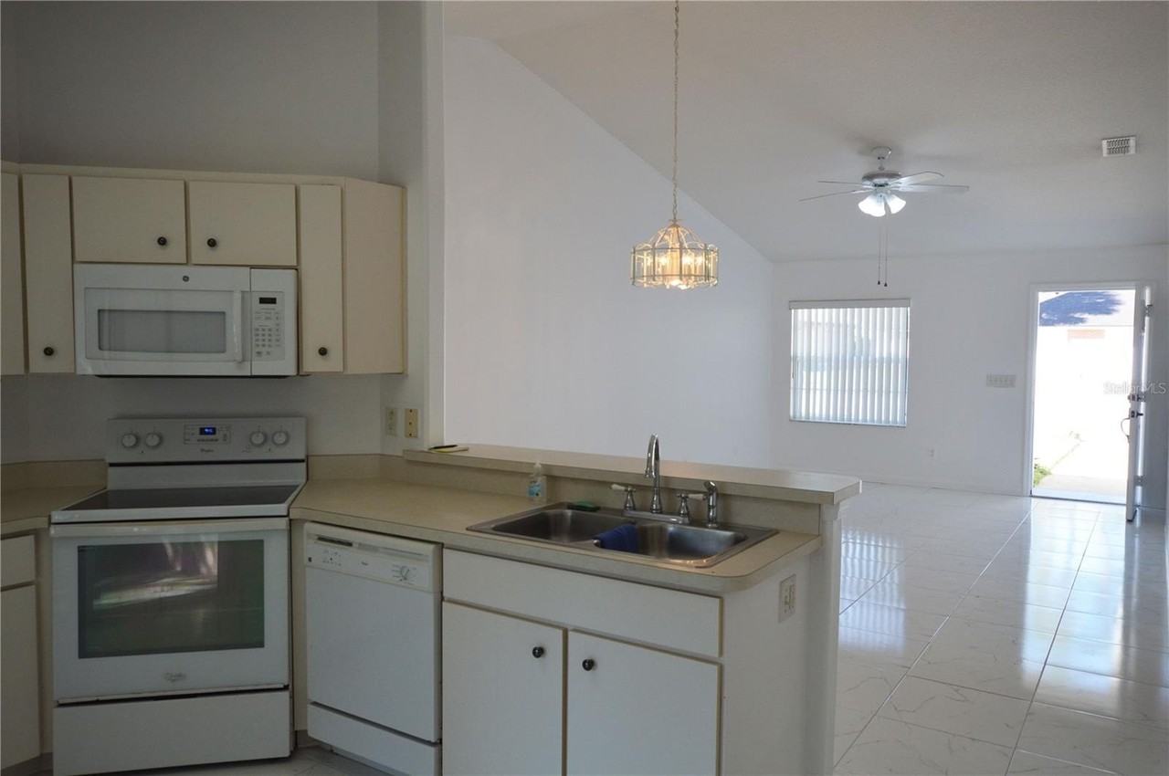 26 Bunker Ln #A - Photo 7 of 22