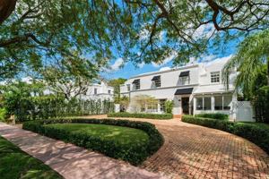featured image of 939 W 47th Ct #SFH