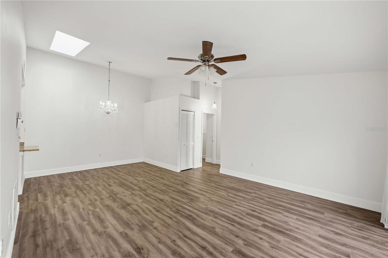 3300 Loveland Blvd #2501 - Photo 5 of 28
