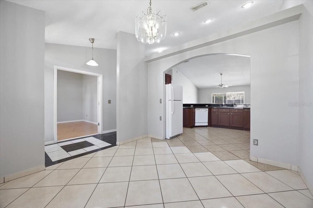 364 Nevada Loop Rd - Photo 6 of 26