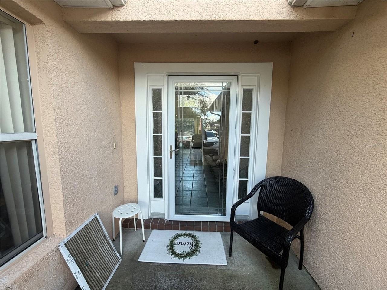 13112 Meadowfield Dr - Photo 4 of 46