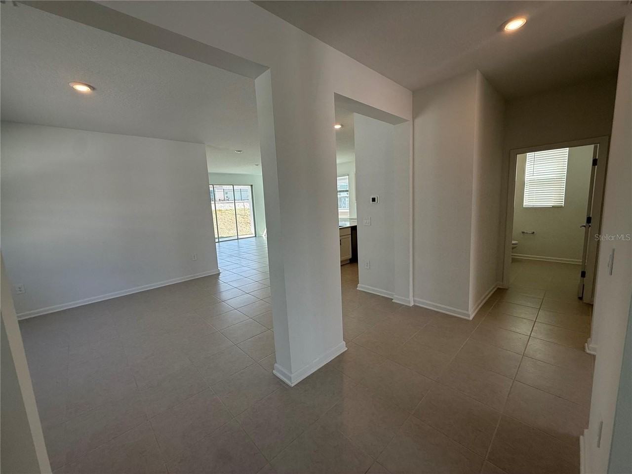 7268 Hammerstone Way - Photo 6 of 33