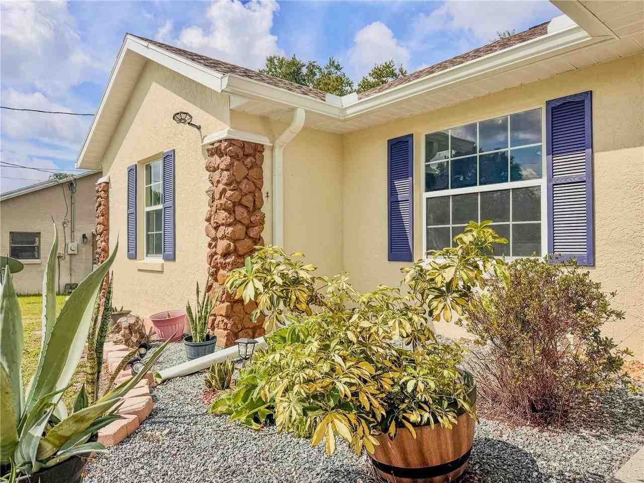 4380 Ne 19th Ave - Photo 6 of 50