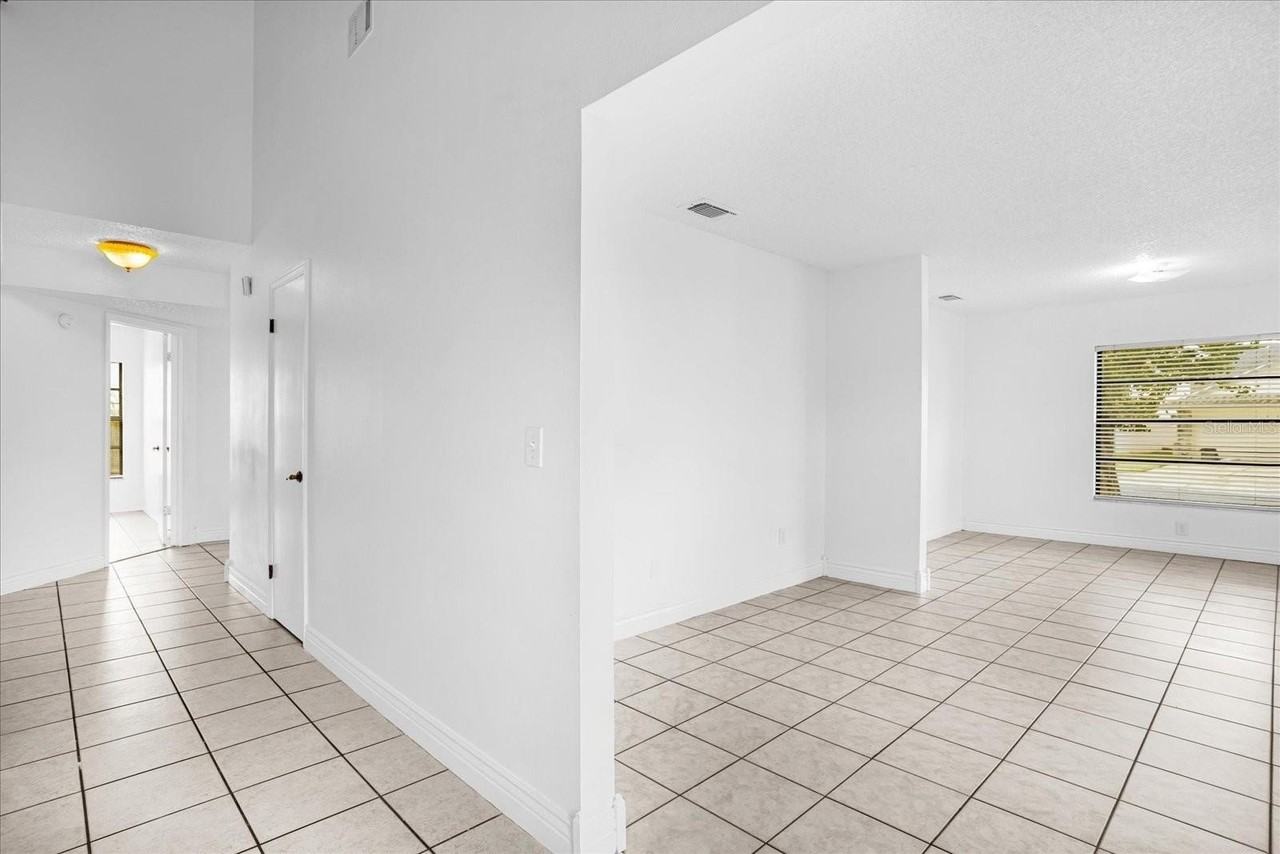 601 Tomlinson Ter - Photo 5 of 29