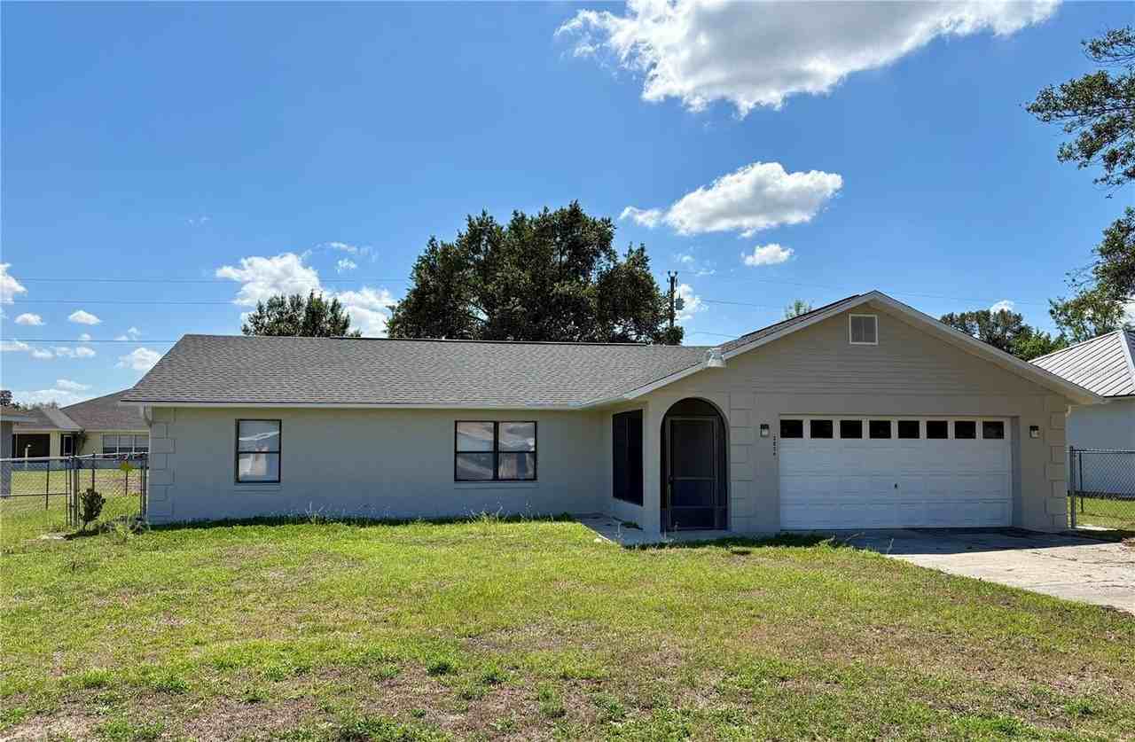 2870 Sw 143rd Place Rd - Photo 2 of 21