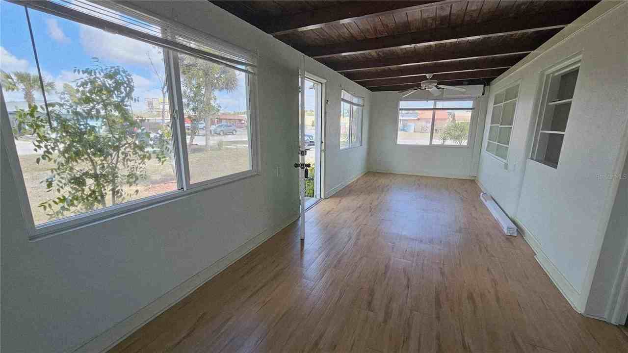 45 W Langsner St #A - Photo 3 of 12