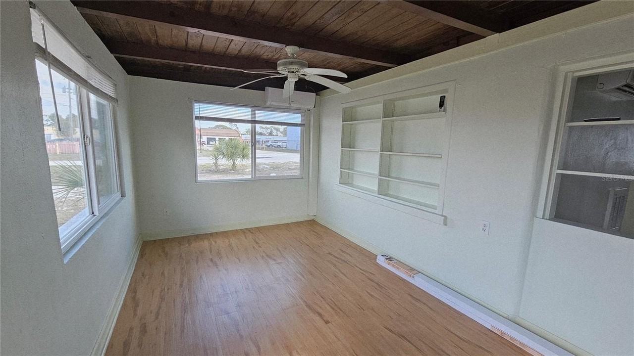 45 W Langsner St #A - Photo 4 of 12