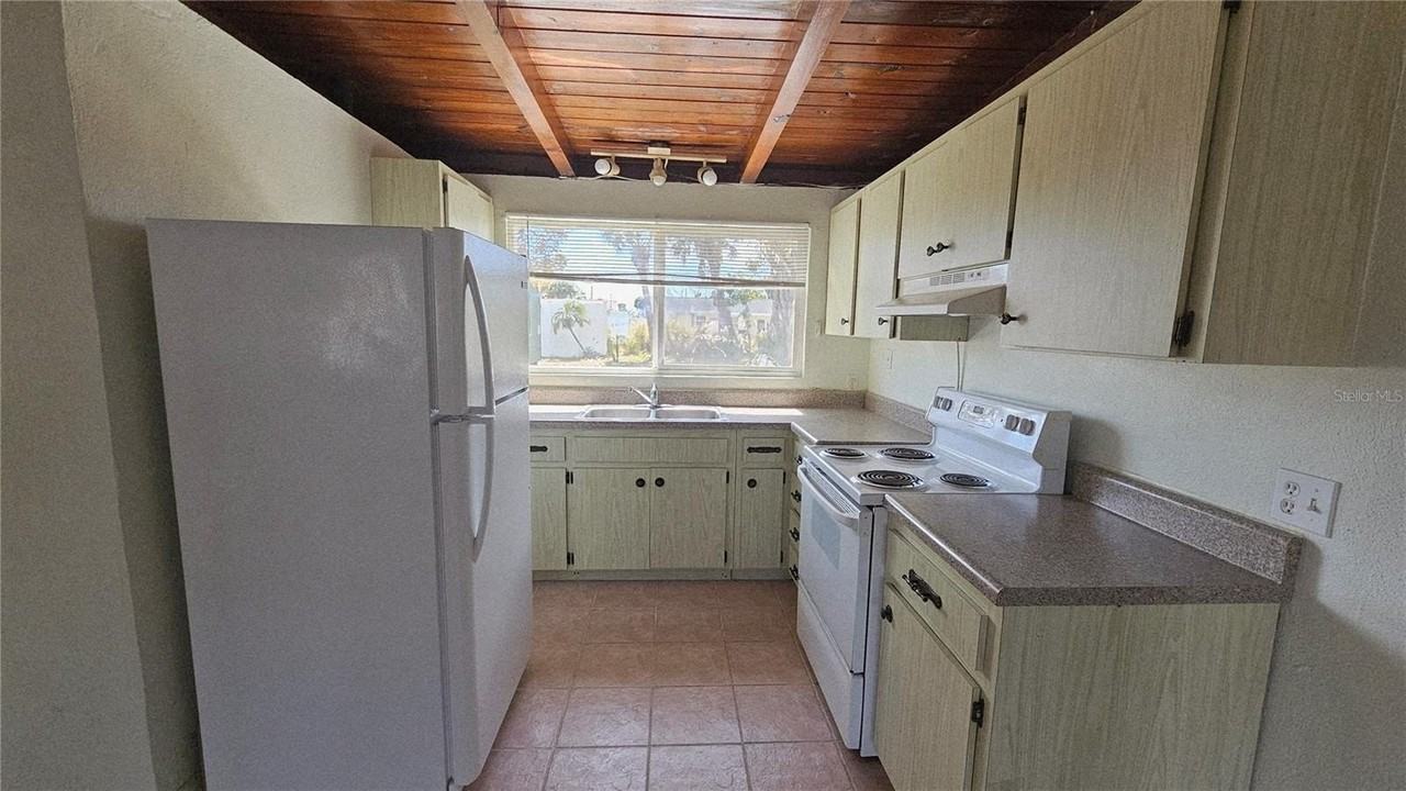 45 W Langsner St #A - Photo 7 of 12