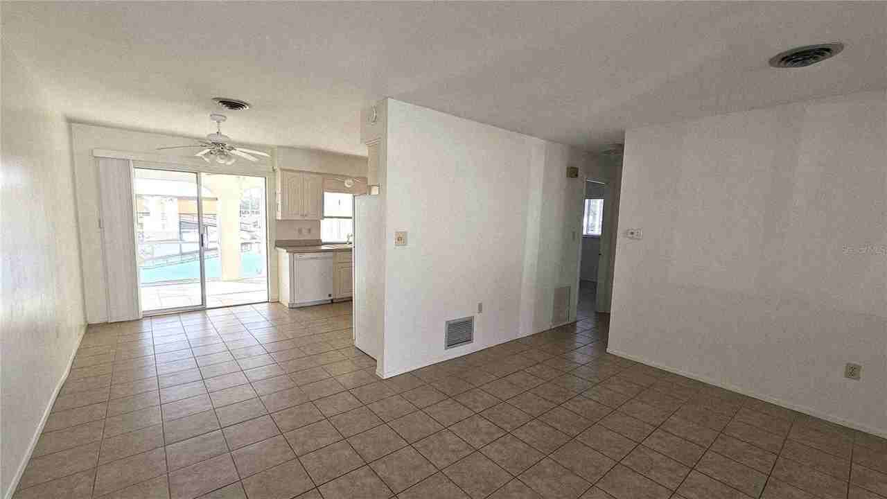 122 Boundary Blvd #A - Photo 7 of 27