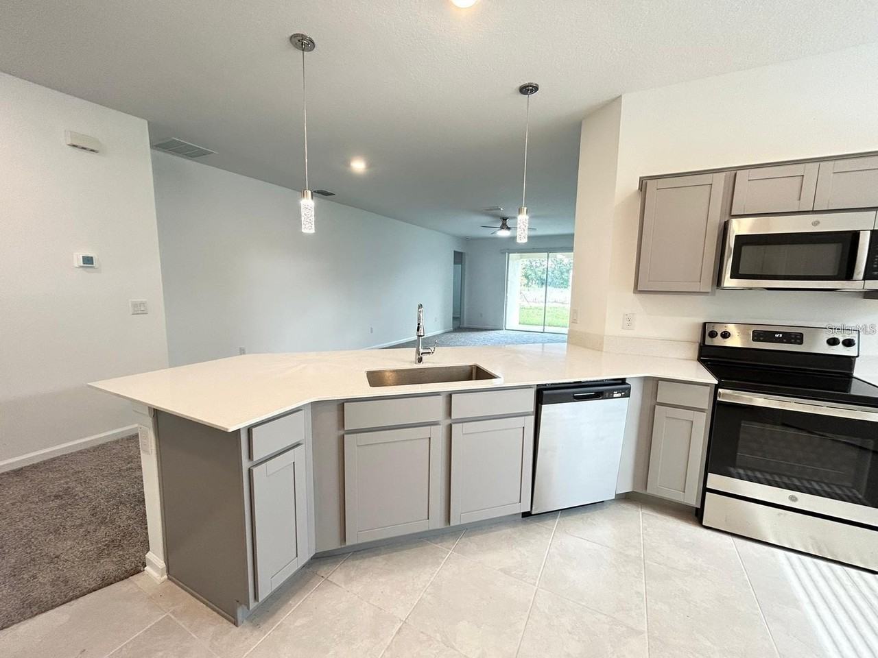 305 Loch Ct - Photo 4 of 18