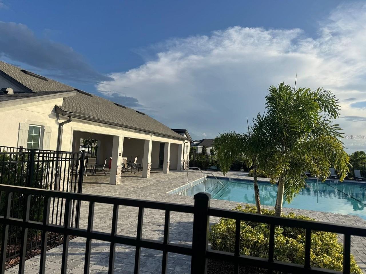 1391 Mountain Flower Ln - Photo 4 of 4