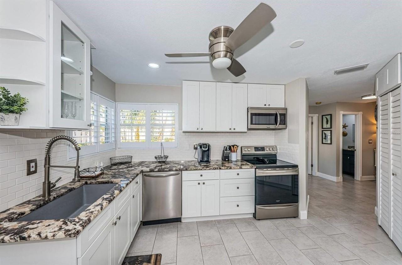 6000 Bahia Del Mar Cir #229 - Photo 4 of 19