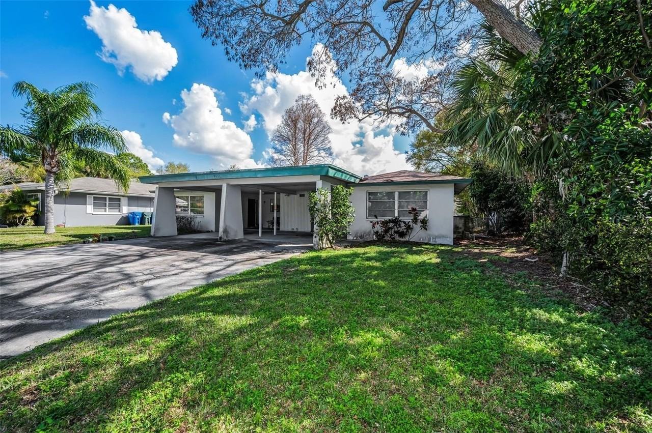 2664 Sunny Breeze Ave - Photo 3 of 33