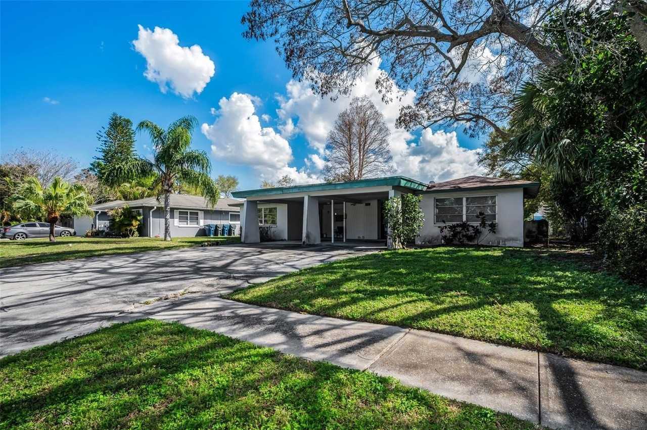 2664 Sunny Breeze Ave - Photo 4 of 33