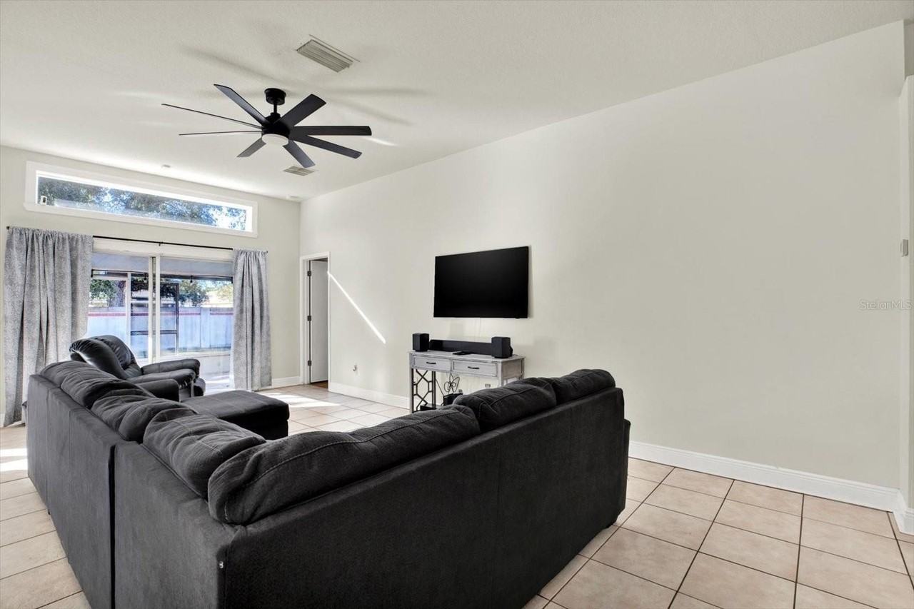 10636 Egret Haven Ln - Photo 5 of 45