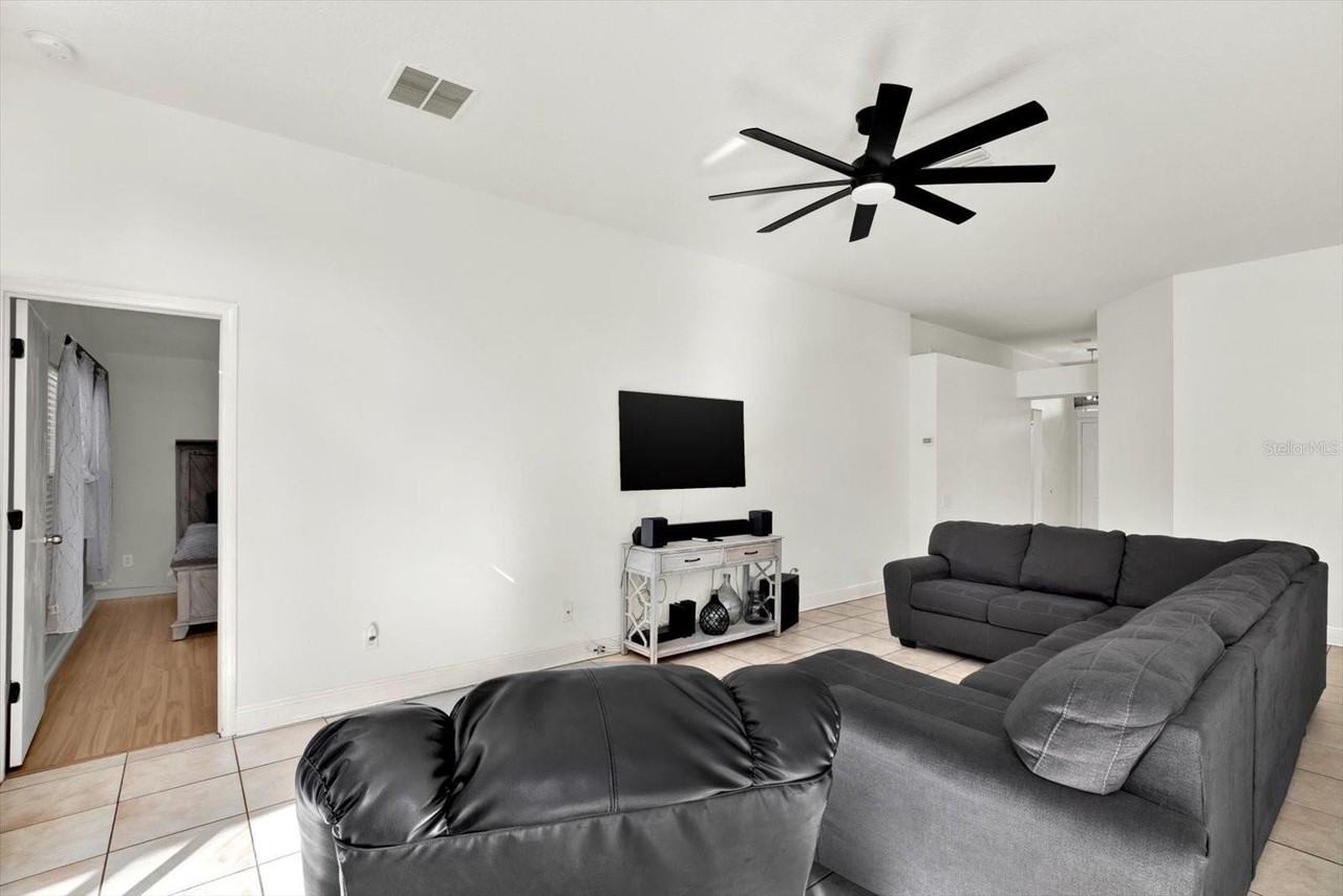 10636 Egret Haven Ln - Photo 6 of 45