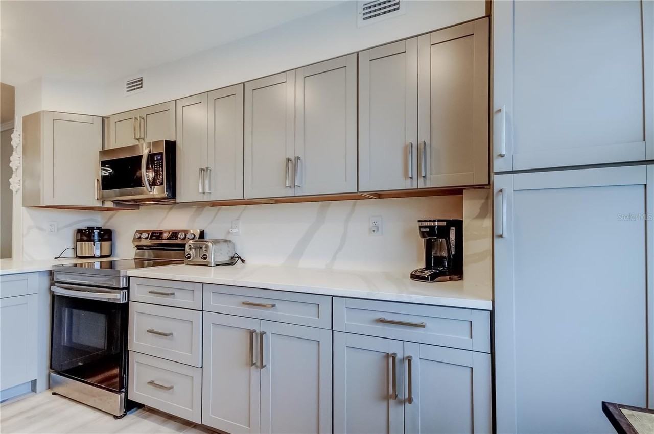 7321 Central Ave #301 - Photo 5 of 30