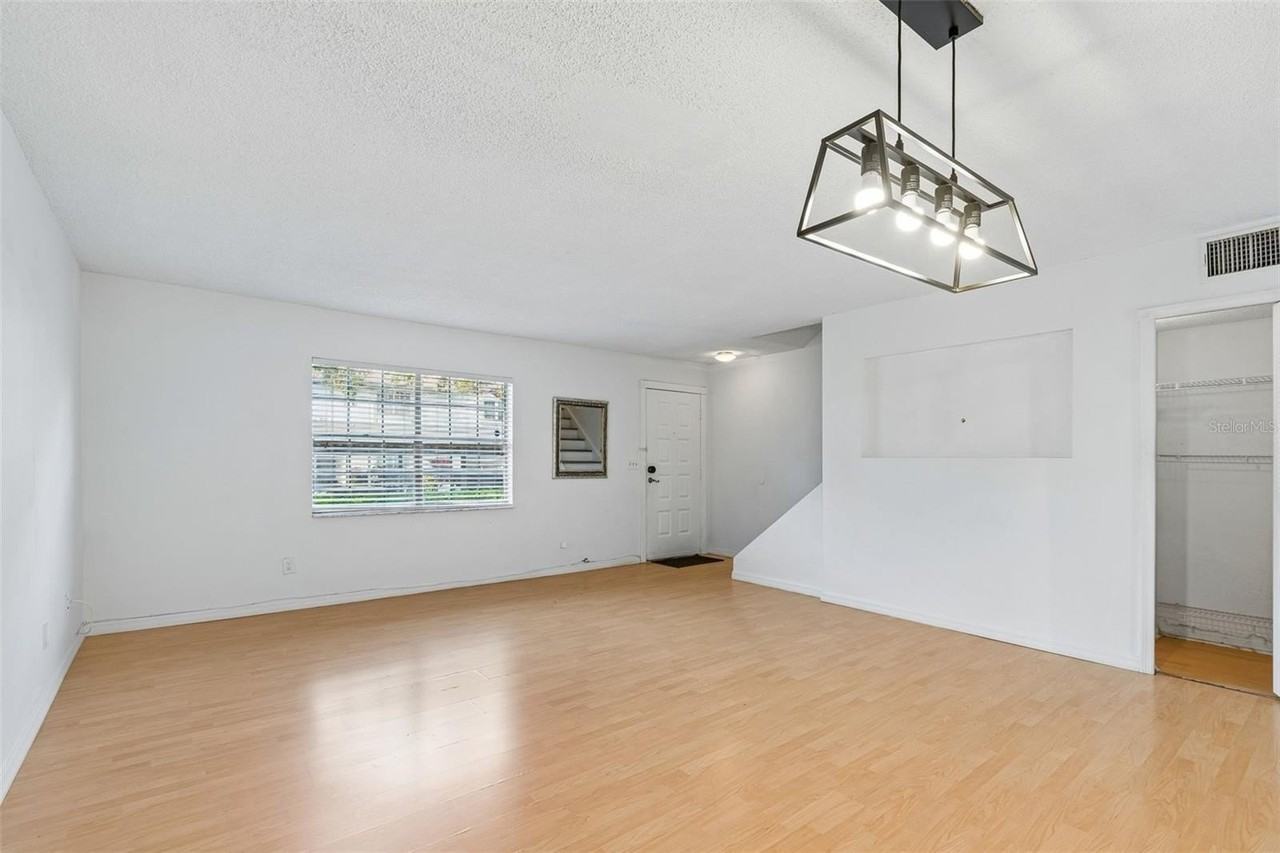 607 Bough Ave - Photo 6 of 40