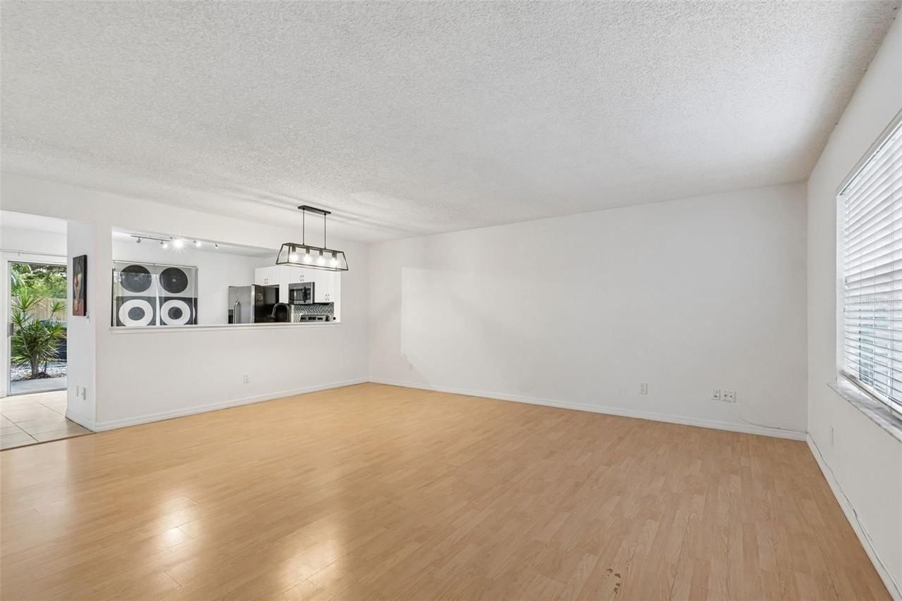 607 Bough Ave - Photo 7 of 40