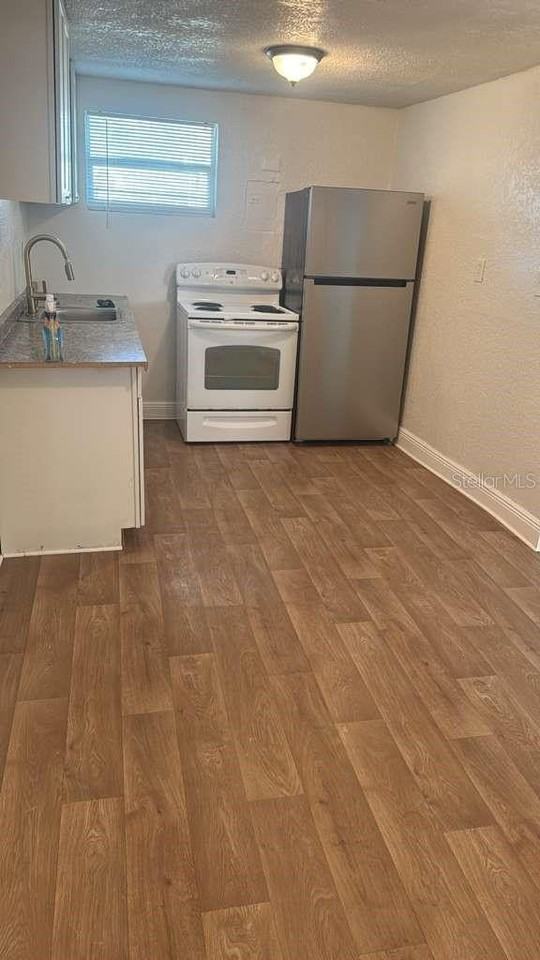 7411 E 19th Ave #A - Photo 3 of 12