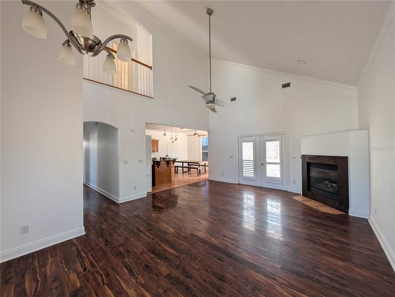 7436 Islander Ln - Photo 5 of 27