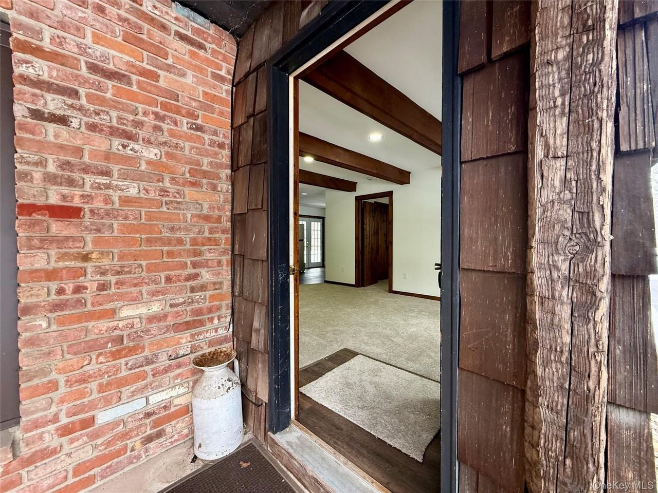 102 Fallkill Rd Unit 1w - Photo 3 of 21