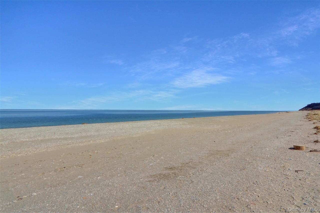 171 Harbor Beach Rd - Photo 5 of 46