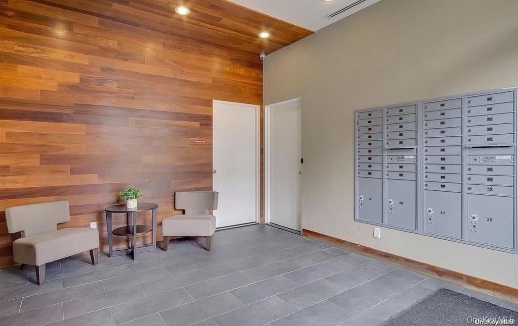 11202 Northern Blvd Apt 5b - Photo 6 of 9