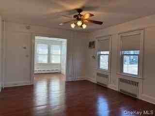 225 Maple Ave - Photo 4 of 20
