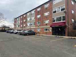 featured image of 222 Smith St Apt 3b