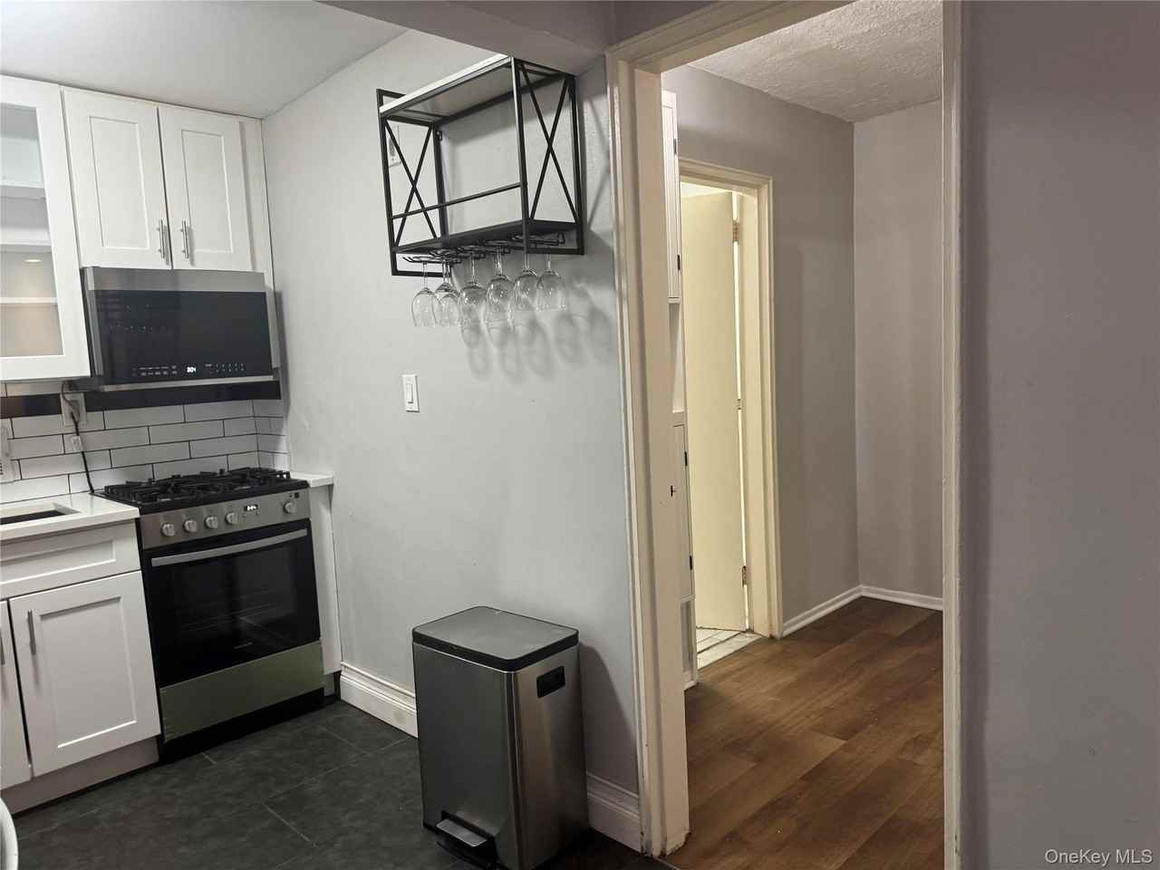 222 Smith St Apt 3b - Photo 5 of 15