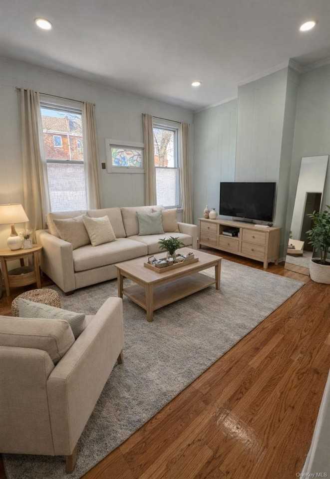 7155 71st Pl - Photo 3 of 5