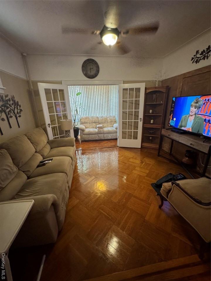 6922 64th Pl Unit 1 - Photo 4 of 10