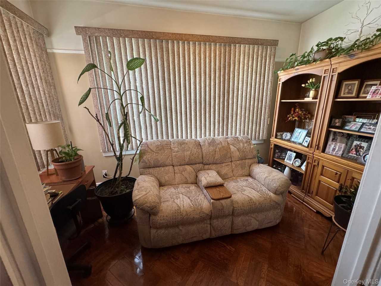 6922 64th Pl Unit 1 - Photo 5 of 10