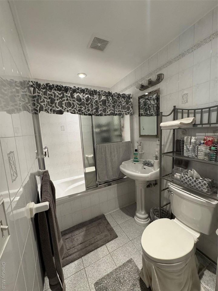 6922 64th Pl Unit 1 - Photo 6 of 10