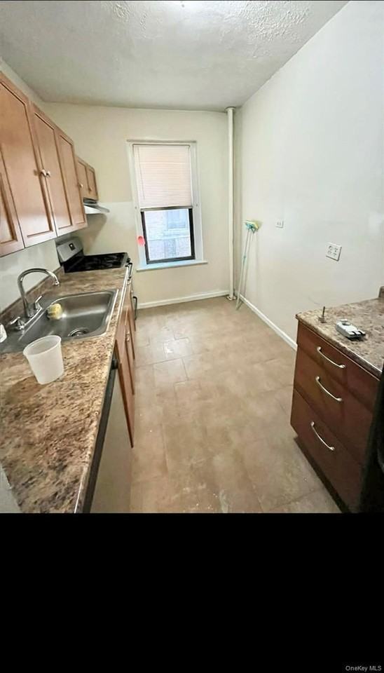 2187 Holland Ave Apt 2l - Photo 3 of 12