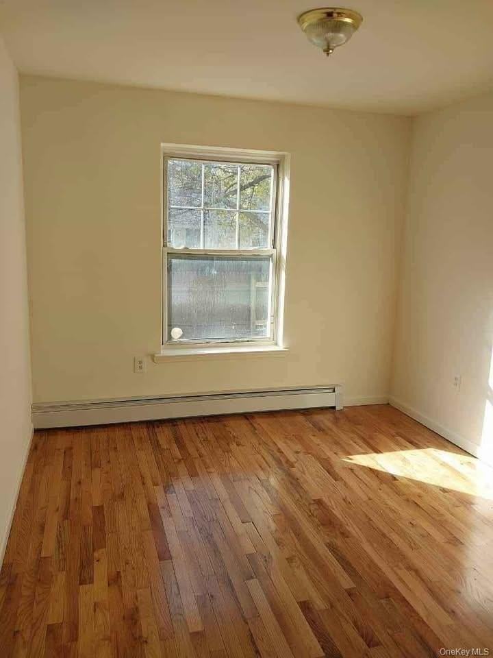 351 Jackson St Apt 3 - Photo 2 of 5