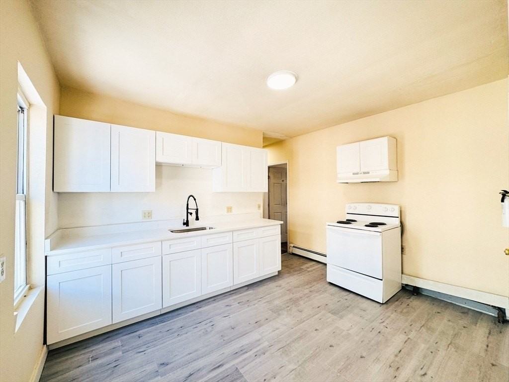 513 Washington St Apt 2 - Photo 2 of 12