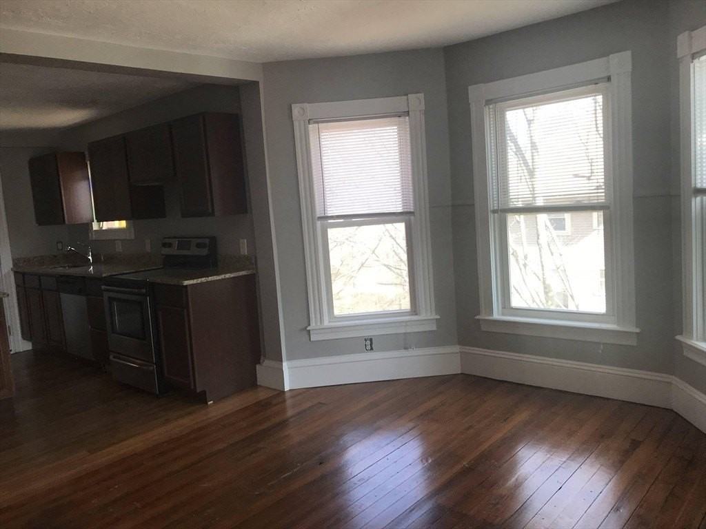 49 Eddy St Apt 3 - Photo 7 of 14