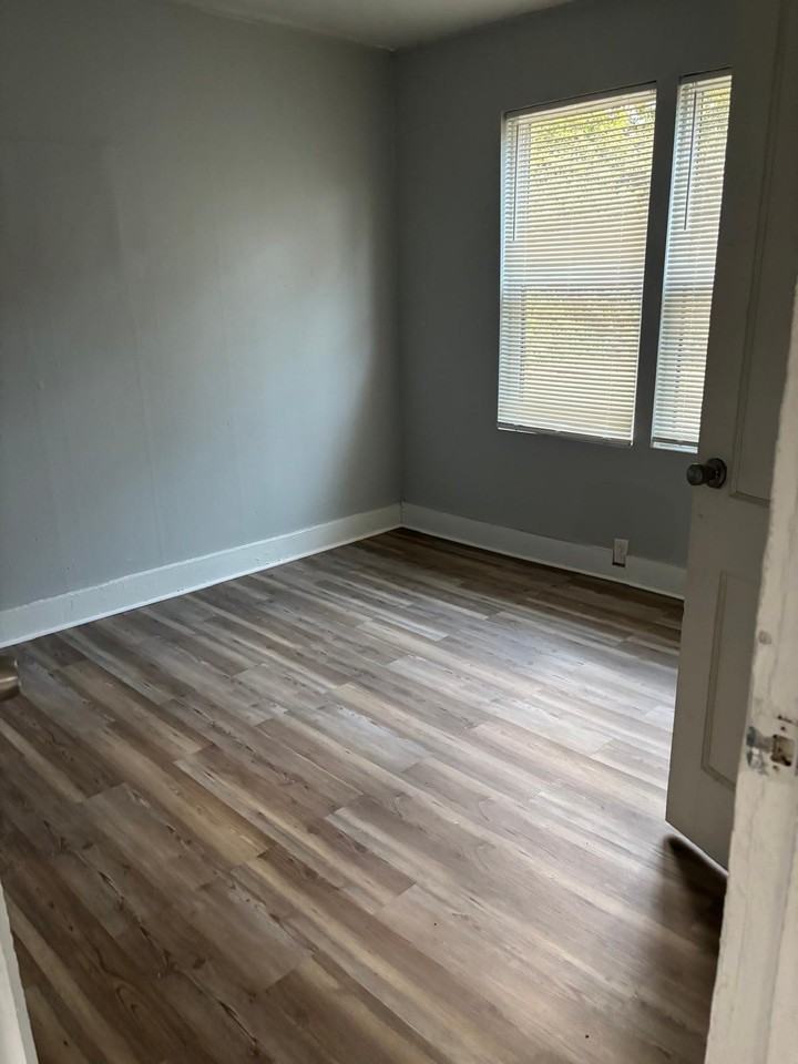 260 Ryals Ave #1 - Photo 4 of 13